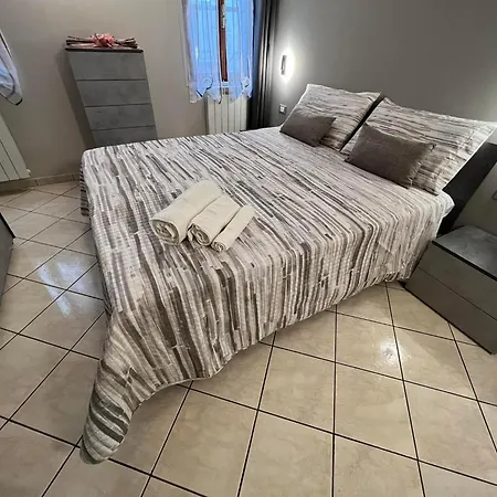شقة Casa Fiorenza *